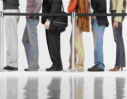 Người nhà nạn nhân MH370 an ủi thân nhân hành khách MH17